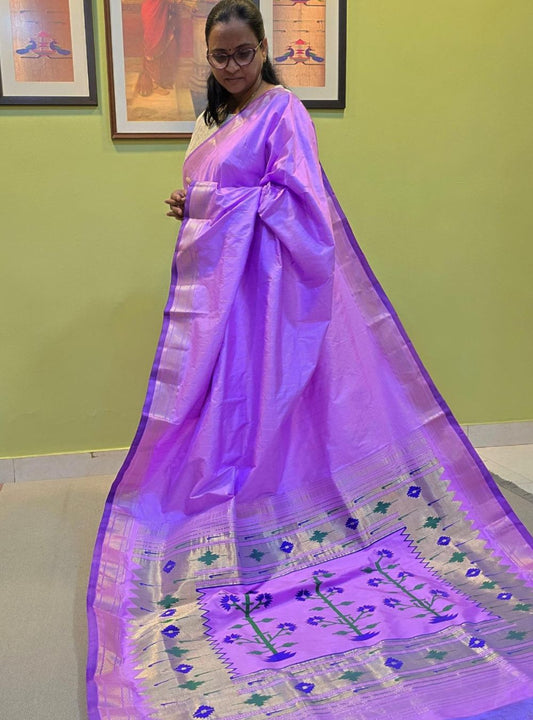 Lavender Asawali Charm: Framed with Baro Punja Grace