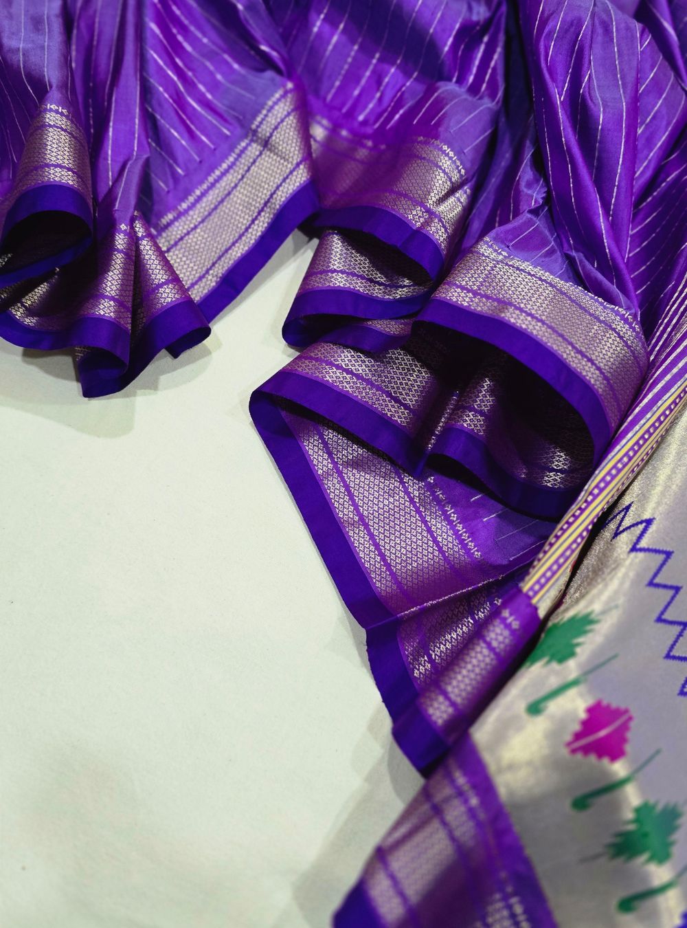 Baingani Baro Punja Charm: The Golden Stripes Paithani