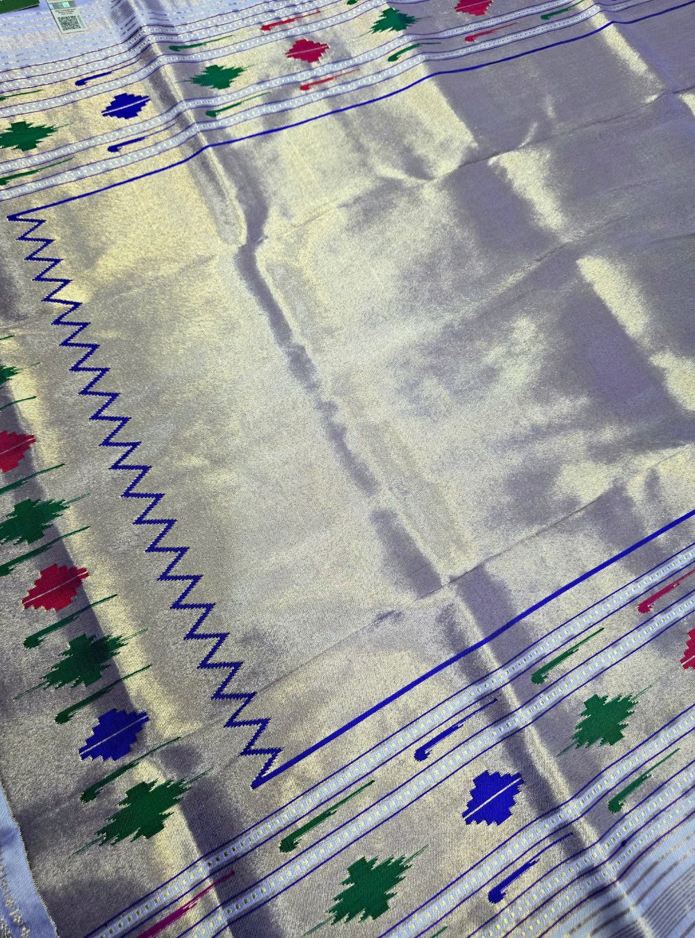Lavender Punja Charm: The Golden Stripes Paithani
