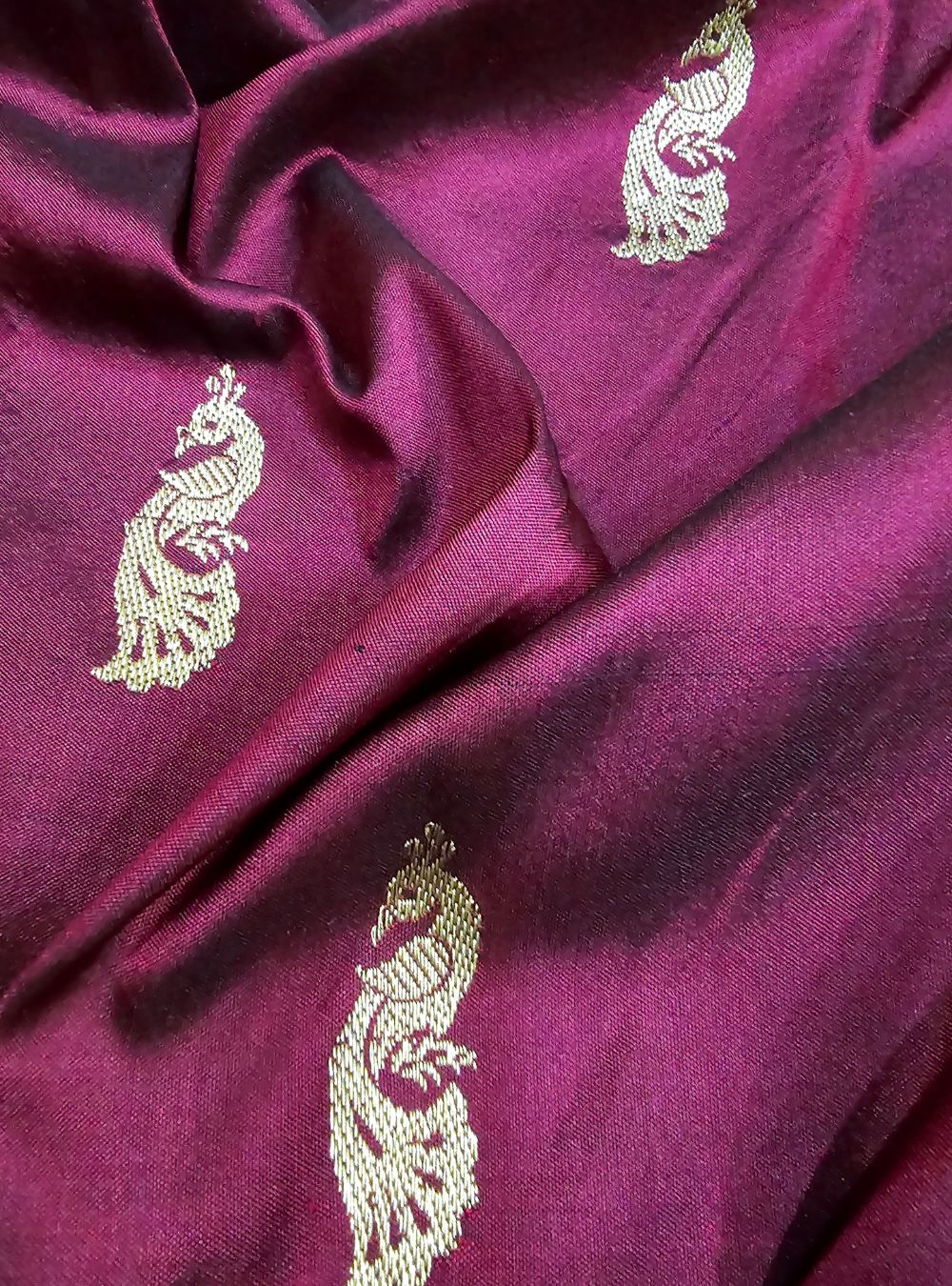 The Classic Traditional Handloom Maroon Paithani: Maharani Mandala