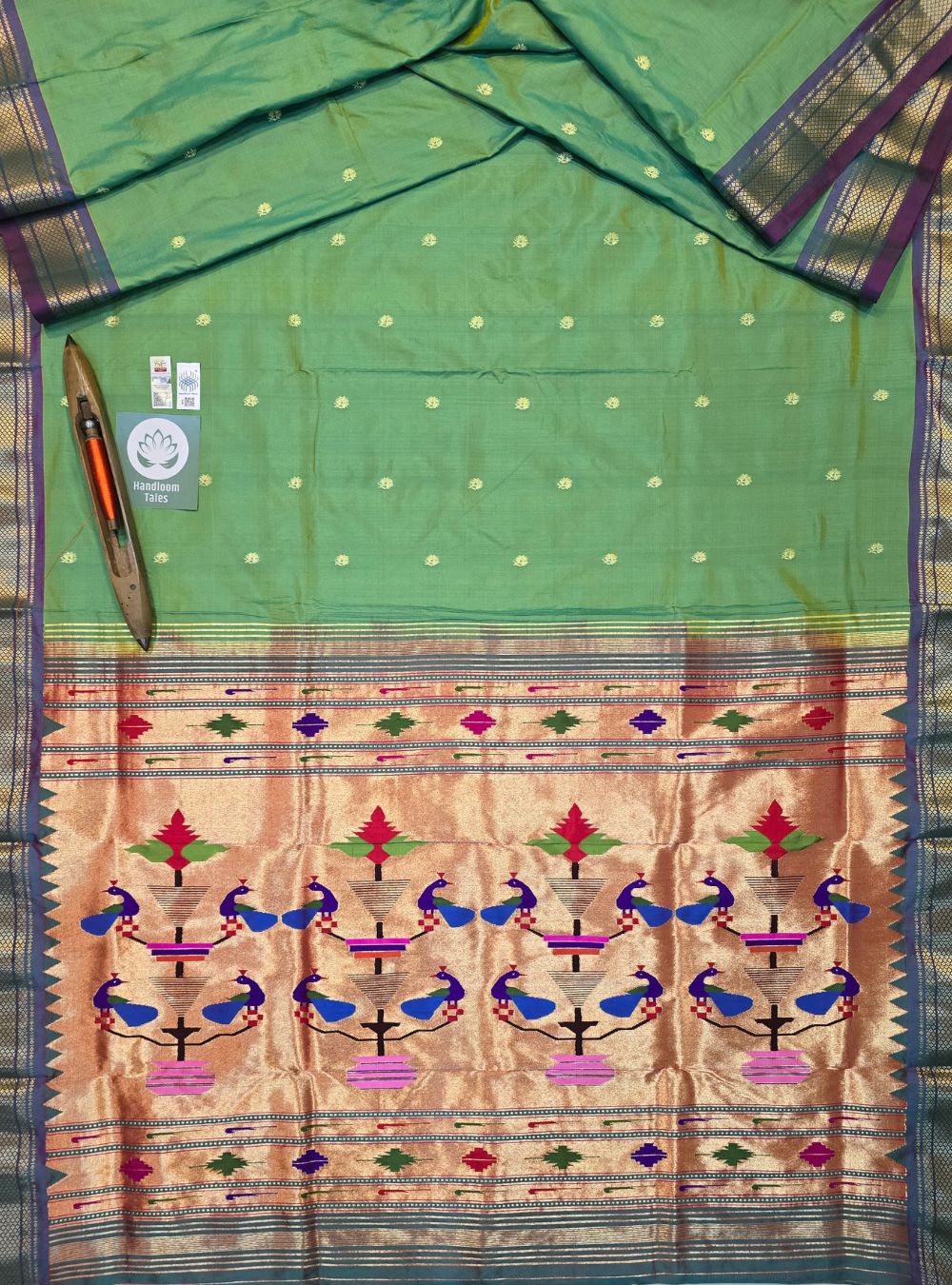 Green Mor Popat Elegance: Traditional Manchali Paithani