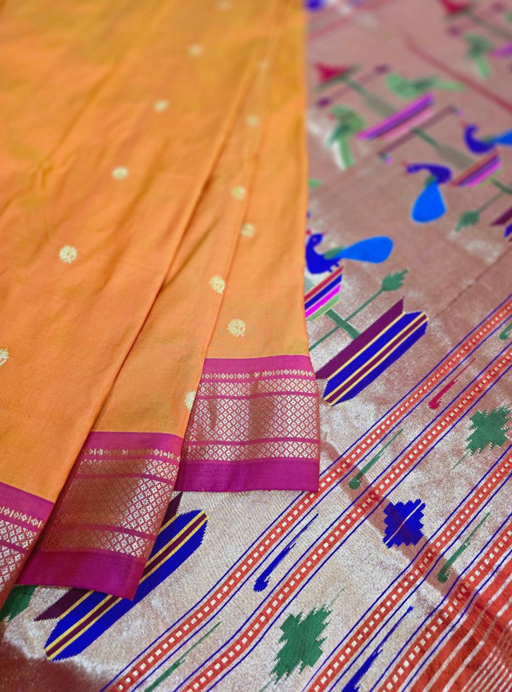 Orange with Pink border- Mor Popat Elegance: Traditional Manchali Paithani
