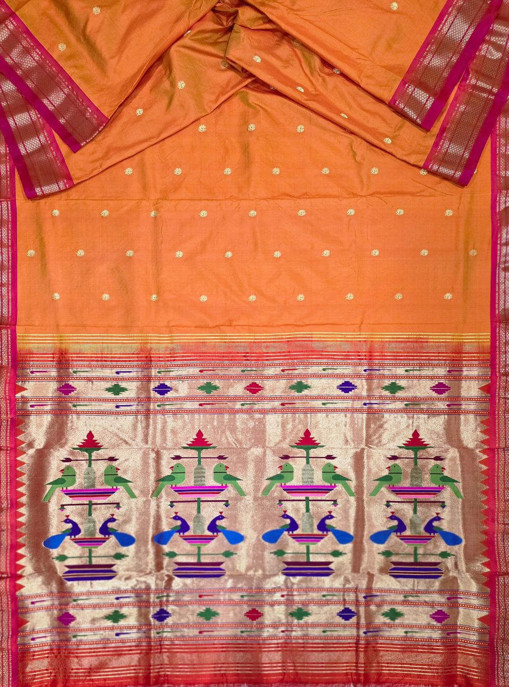 Orange with Pink border- Mor Popat Elegance: Traditional Manchali Paithani
