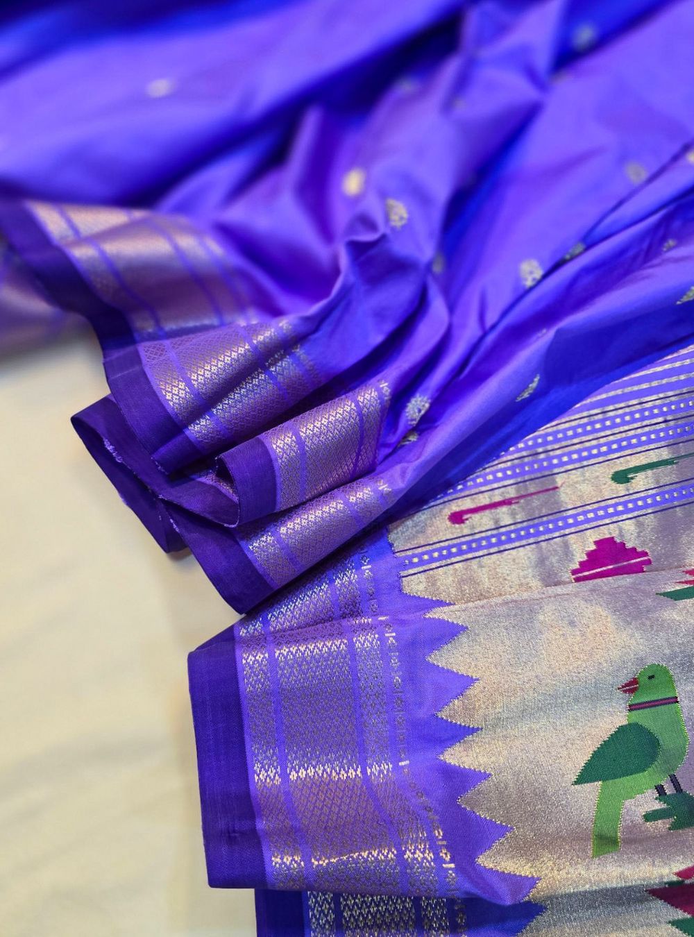 Mor Popat Elegance: Traditional Manchali Paithani - Purple