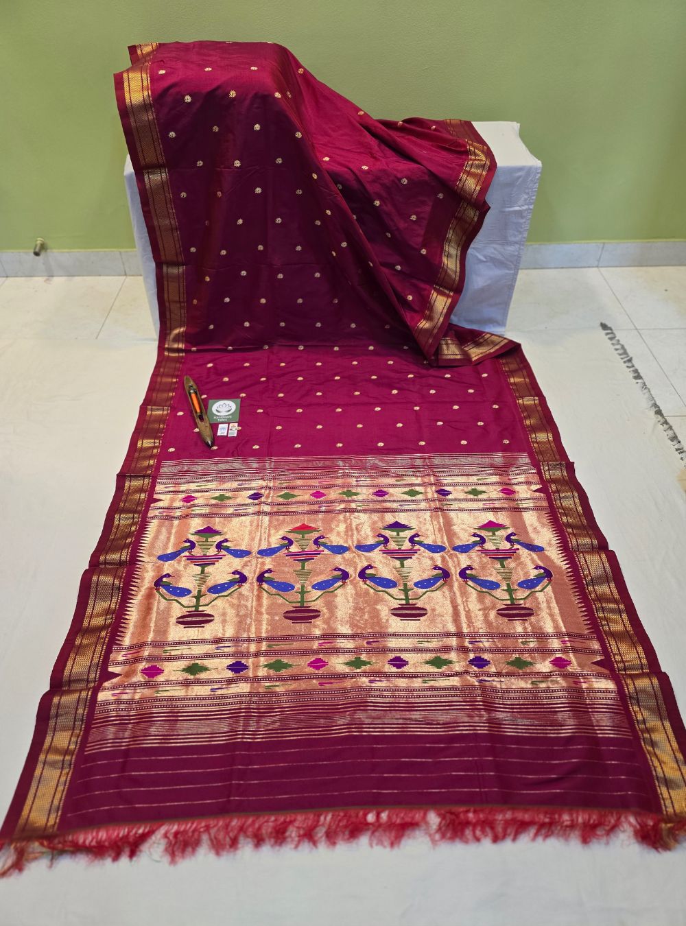 Mor Popat Elegance: Traditional Manchali Paithani - Red