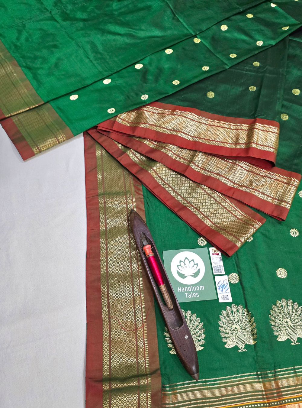 Deep Green Tissue Elegance: The Chatai Border Paithani