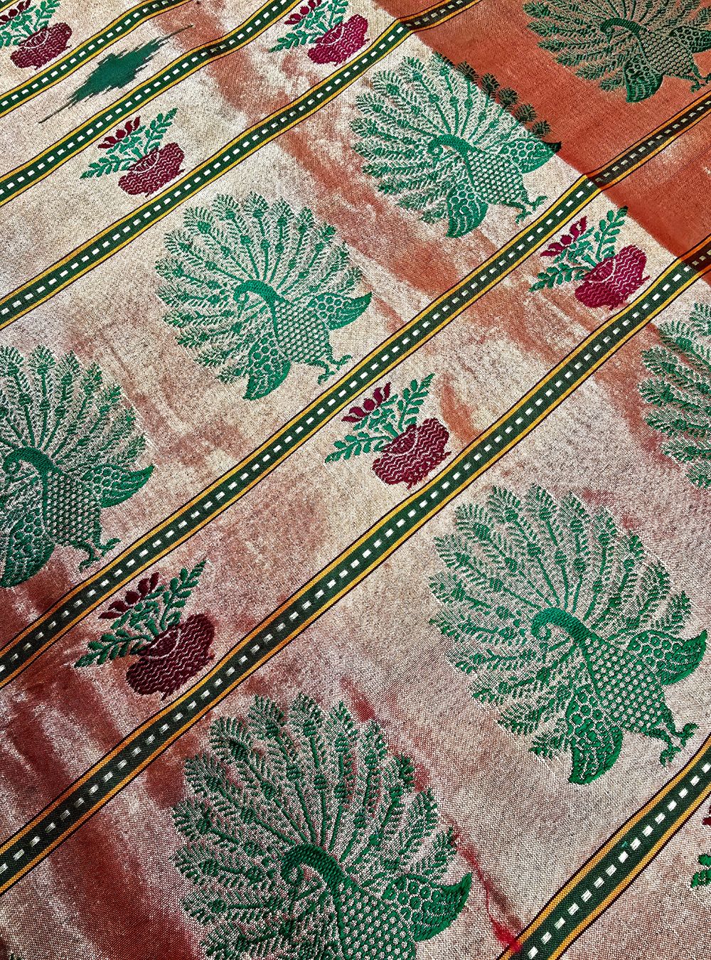 Deep Green Tissue Elegance: The Chatai Border Paithani