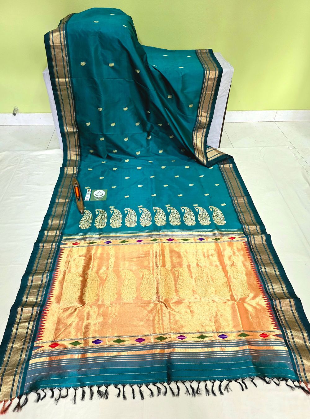 Deep Forest Green Golden Glow: The Exclusive Tissue Paithani