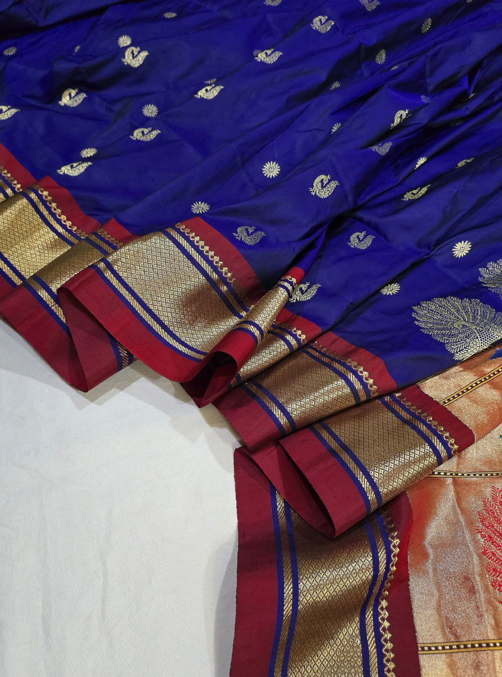 Deep Purple with Red Border Tissue Elegance: The Chatai Border Paithani
