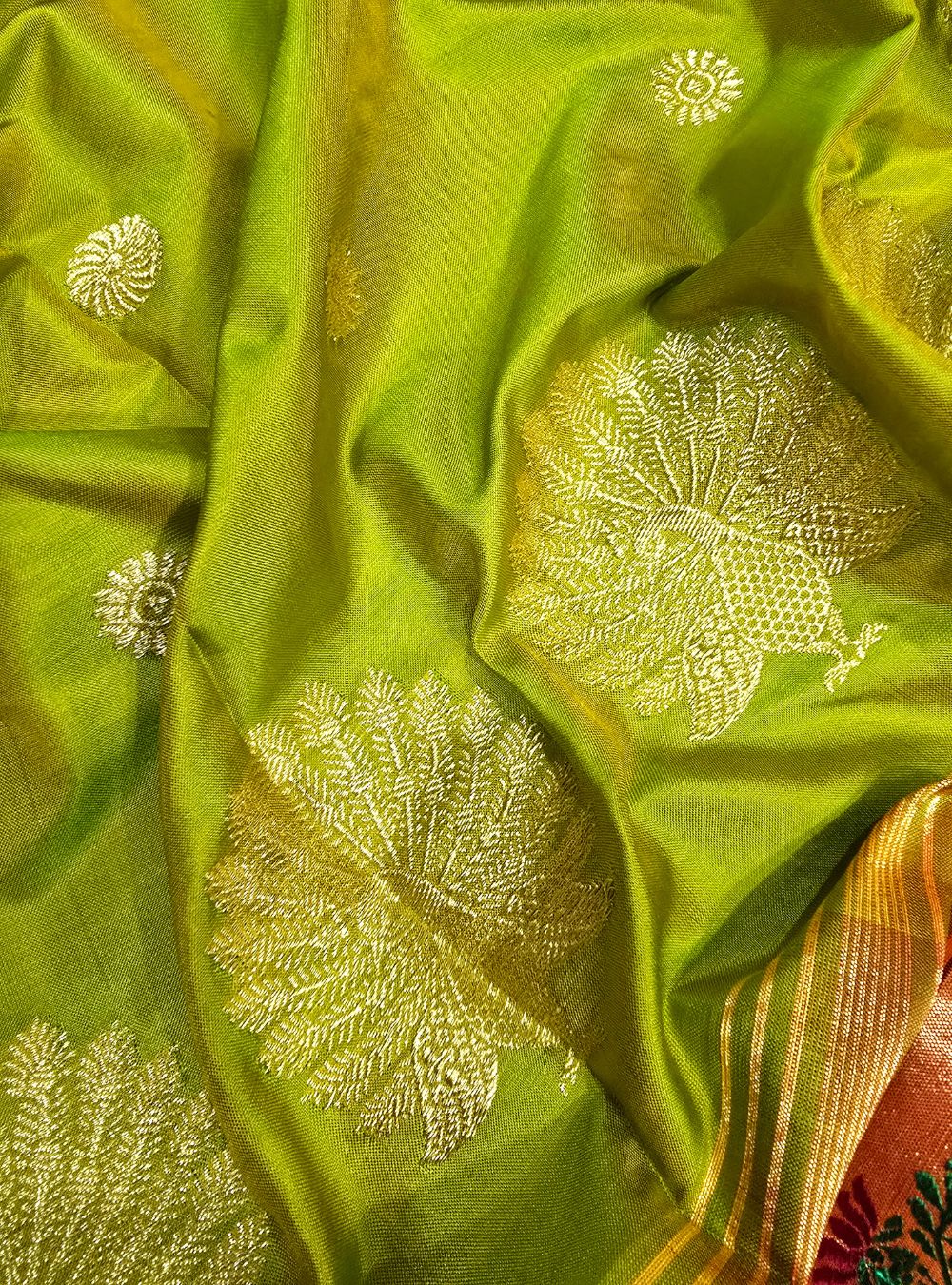 Parrot Green Tissue Elegance: The Coconut Border Paithani