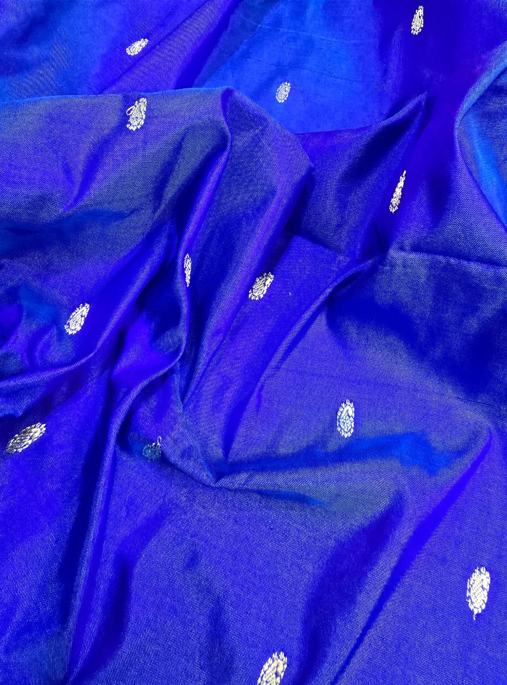 Graceful Legacy: The Refined Traditional Paithani - Blue