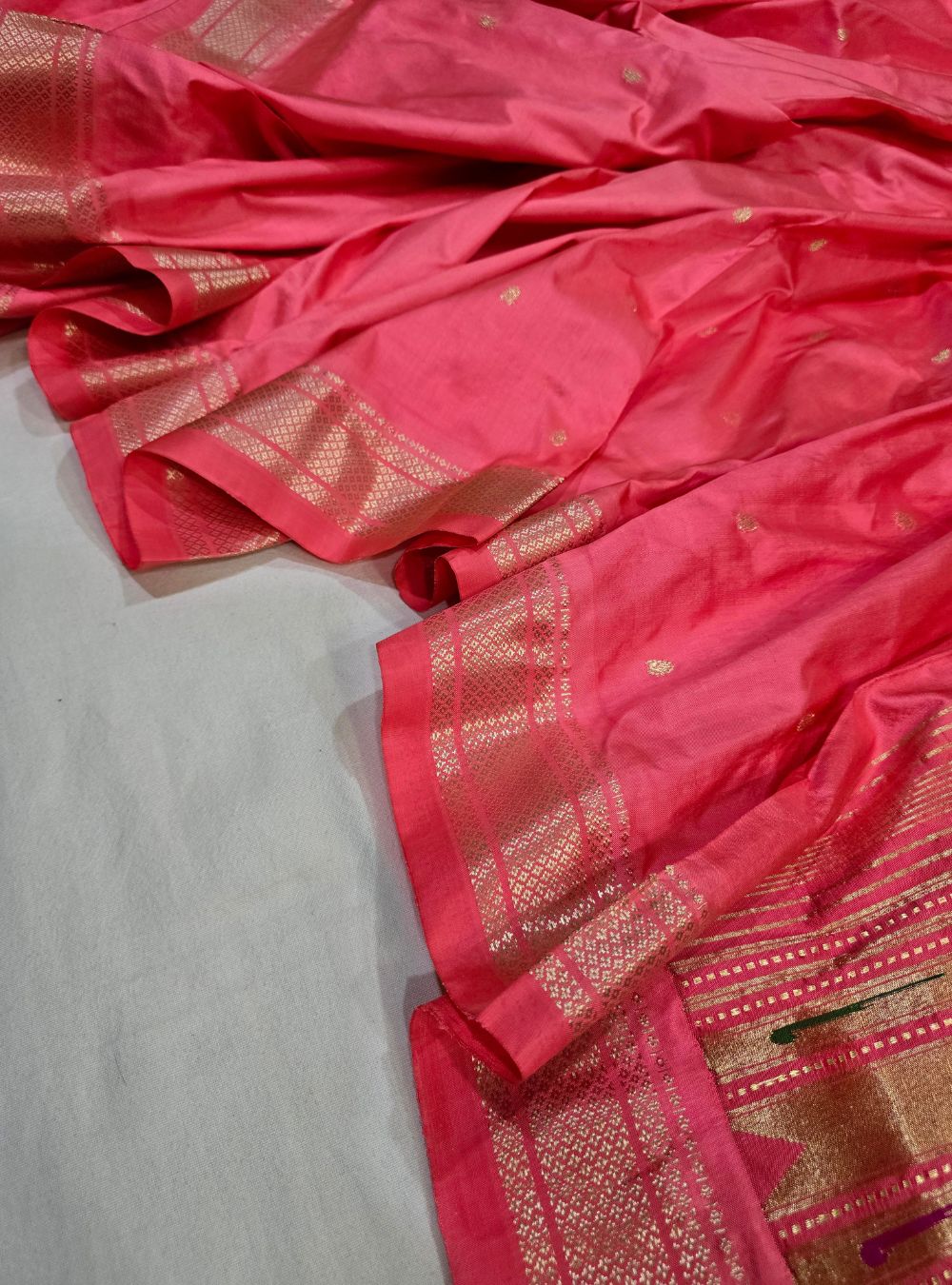 Aboli Graceful Legacy: The Refined Traditional Paithani