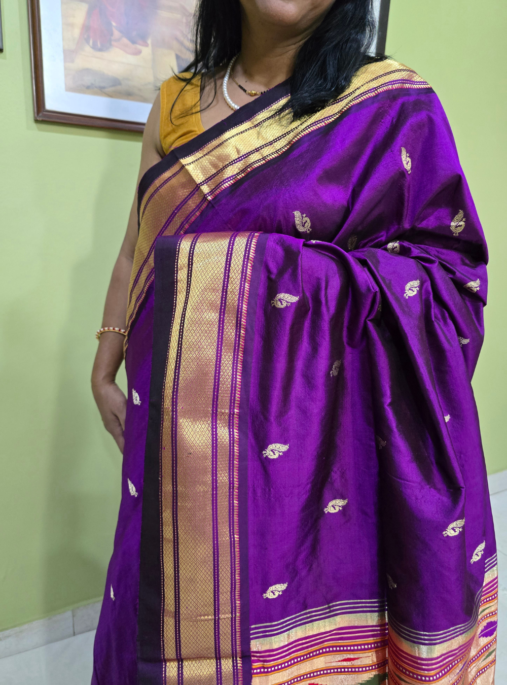 Graceful Legacy: The Refined Traditional Paithani - Baingani